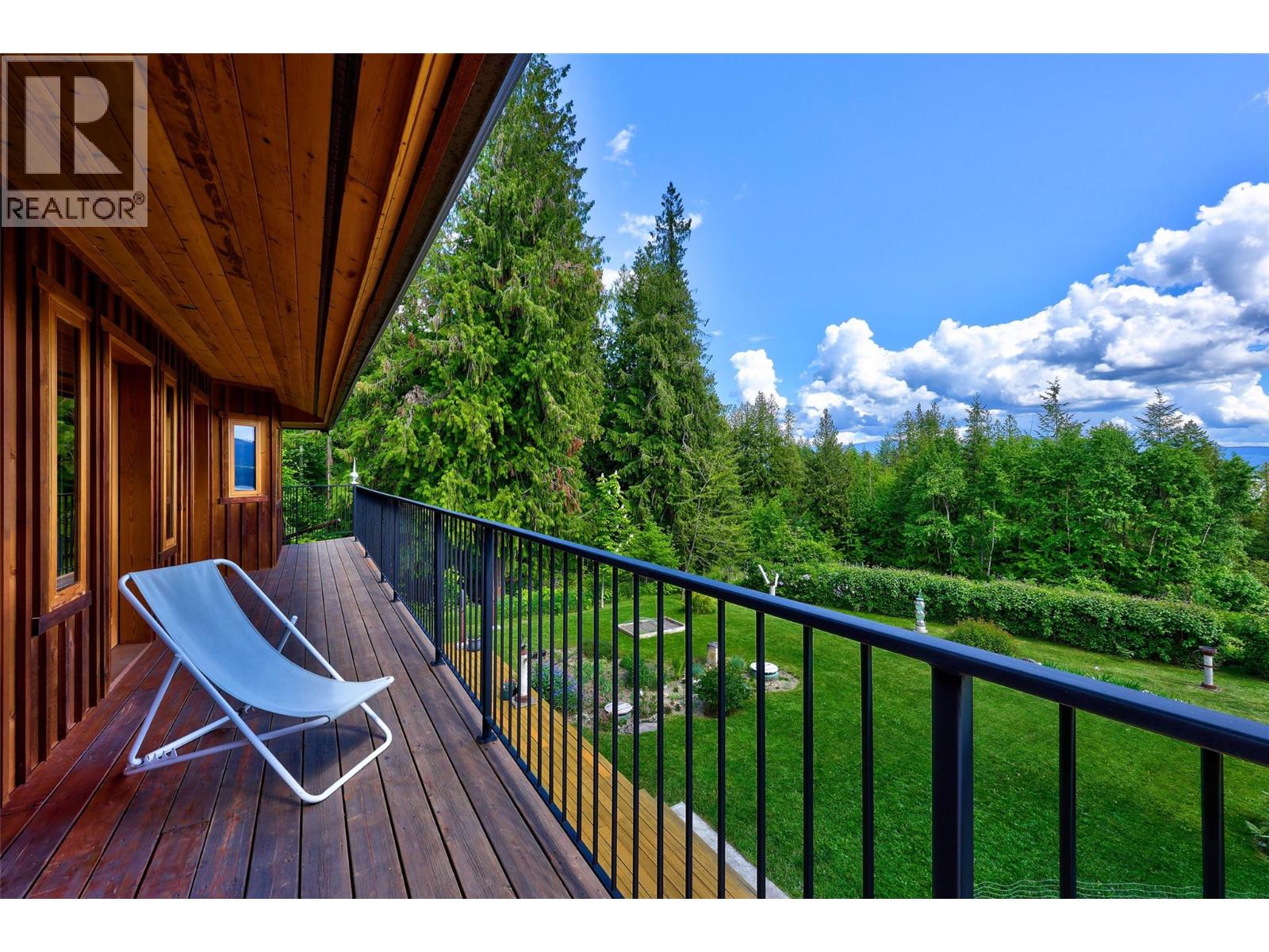 3019 Hopwood Road, Lee Creek, British Columbia  V0E 1M4 - Photo 47 - 10348129