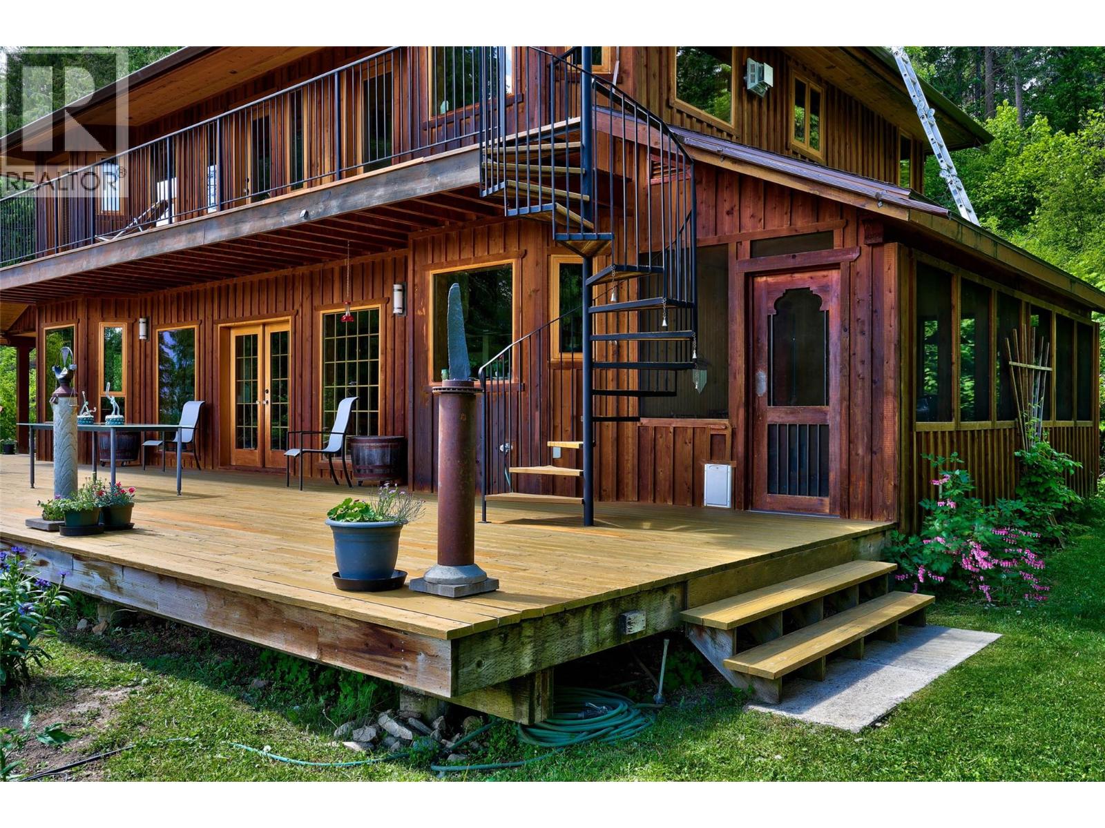 3019 Hopwood Road, Lee Creek, British Columbia  V0E 1M4 - Photo 38 - 10348129