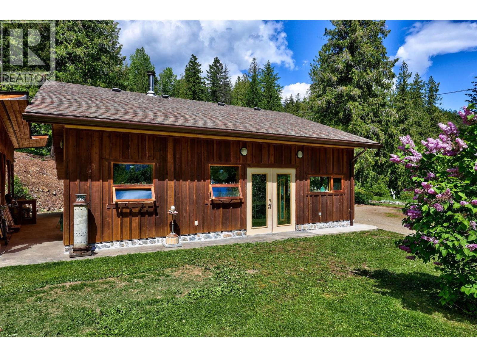 3019 Hopwood Road, Lee Creek, British Columbia  V0E 1M4 - Photo 55 - 10348129