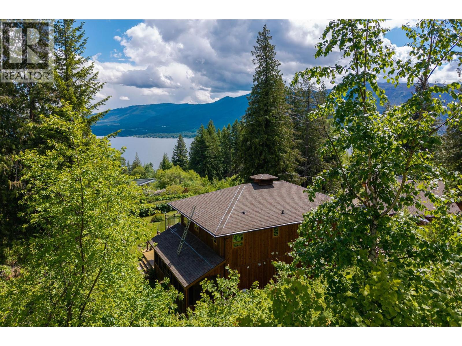 3019 Hopwood Road, Lee Creek, British Columbia  V0E 1M4 - Photo 79 - 10348129