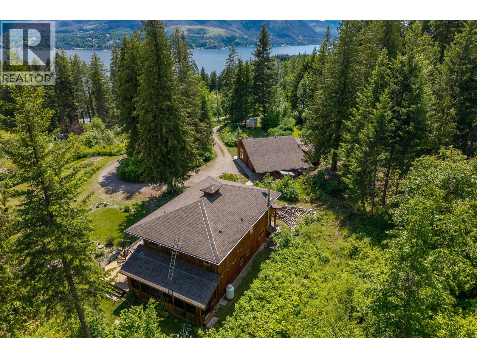 3019 Hopwood Road, Lee Creek, British Columbia  V0E 1M4 - Photo 81 - 10348129