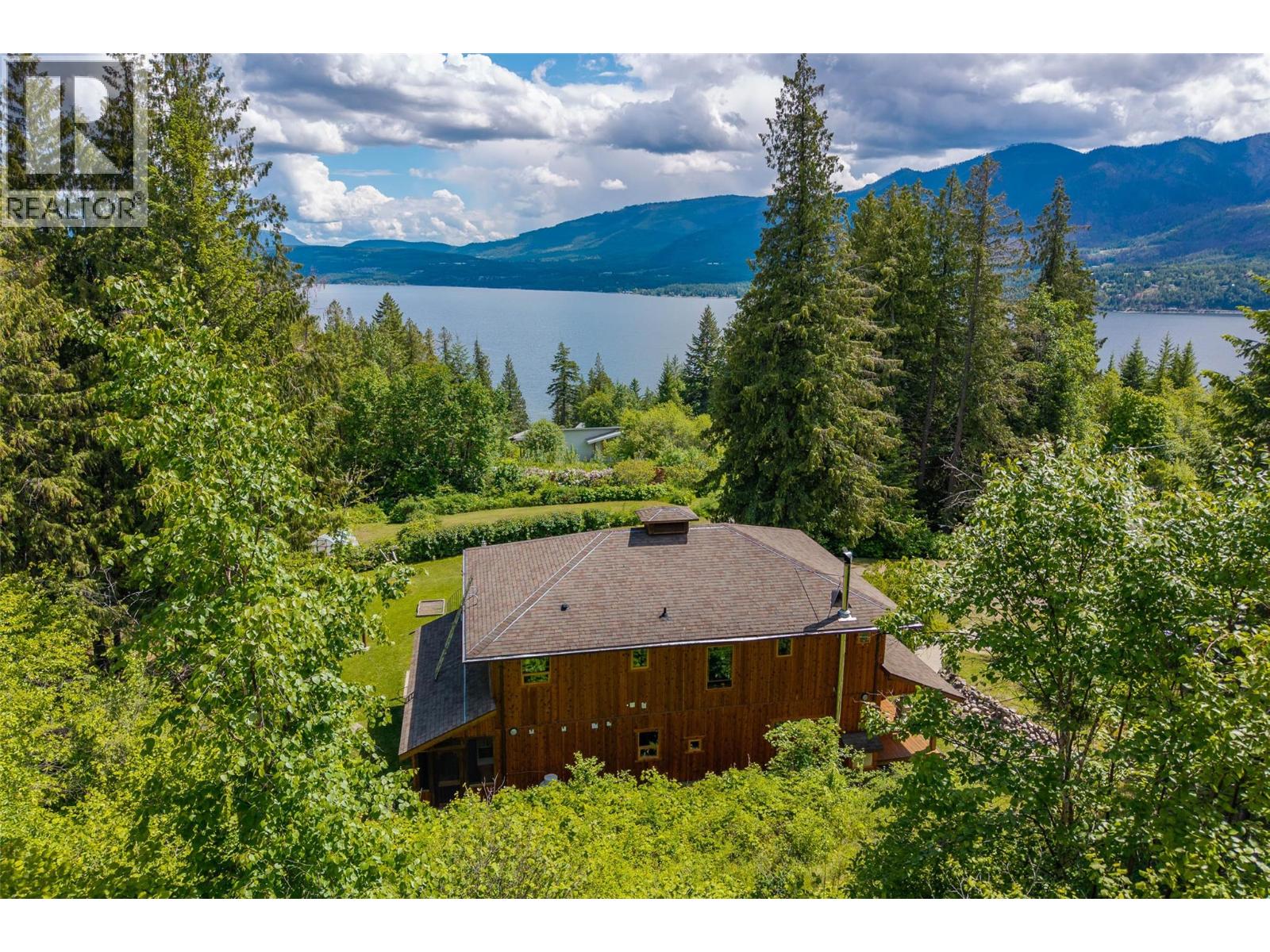 3019 Hopwood Road, Lee Creek, British Columbia  V0E 1M4 - Photo 80 - 10348129