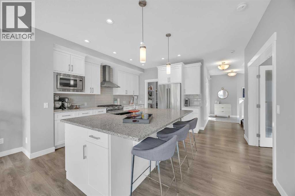 199 Evansglen Circle Nw, Calgary, Alberta  T3P 0W8 - Photo 9 - A2257099