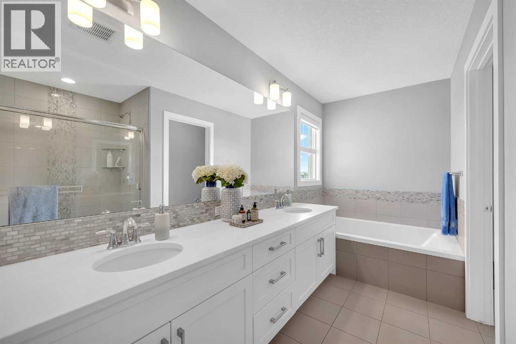 199 Evansglen Circle Nw, Calgary, Alberta  T3P 0W8 - Photo 32 - A2257099