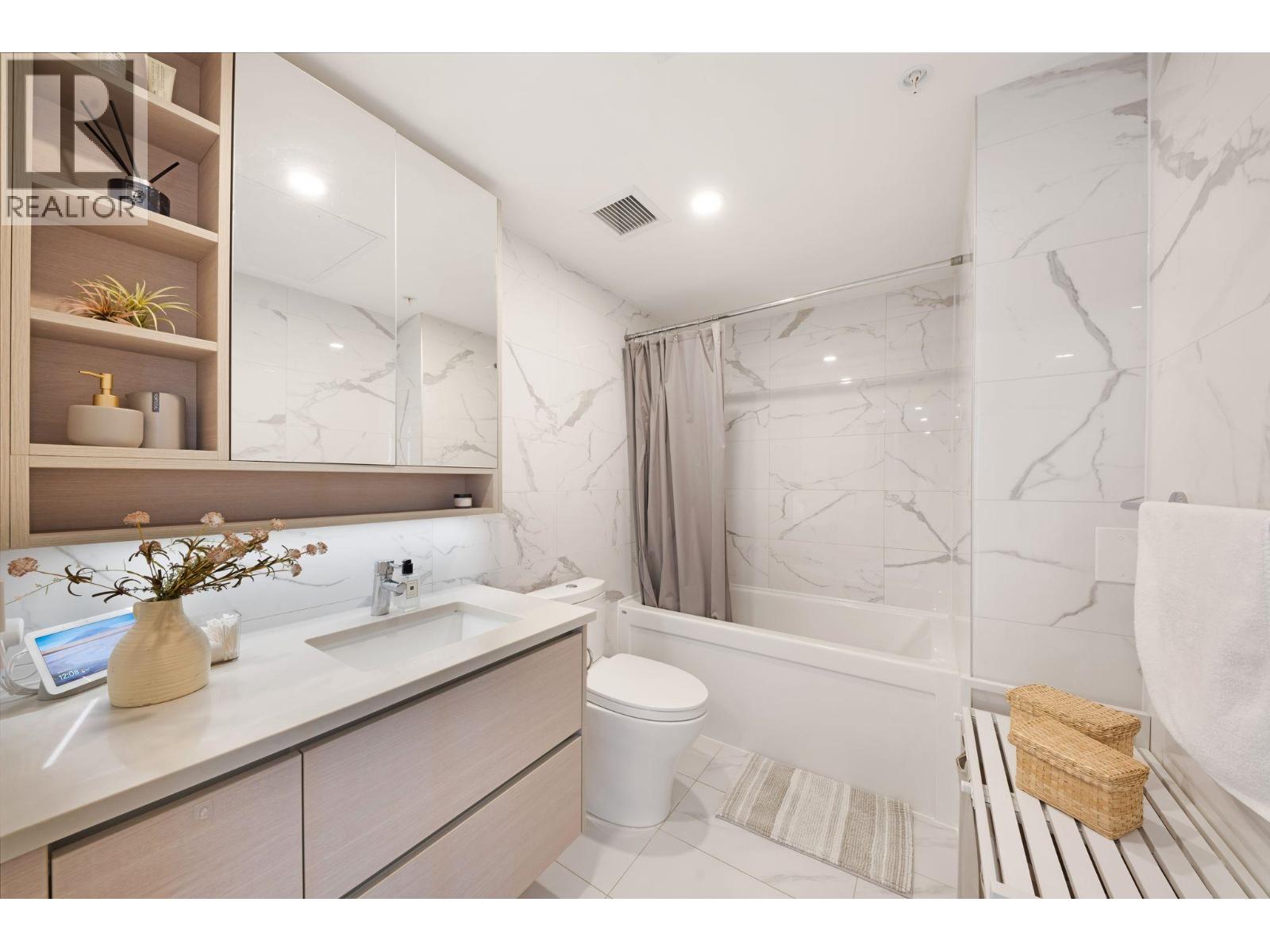 2401 823 Carnarvon Street, New Westminster, British Columbia  V3M 0N5 - Photo 10 - R3055607