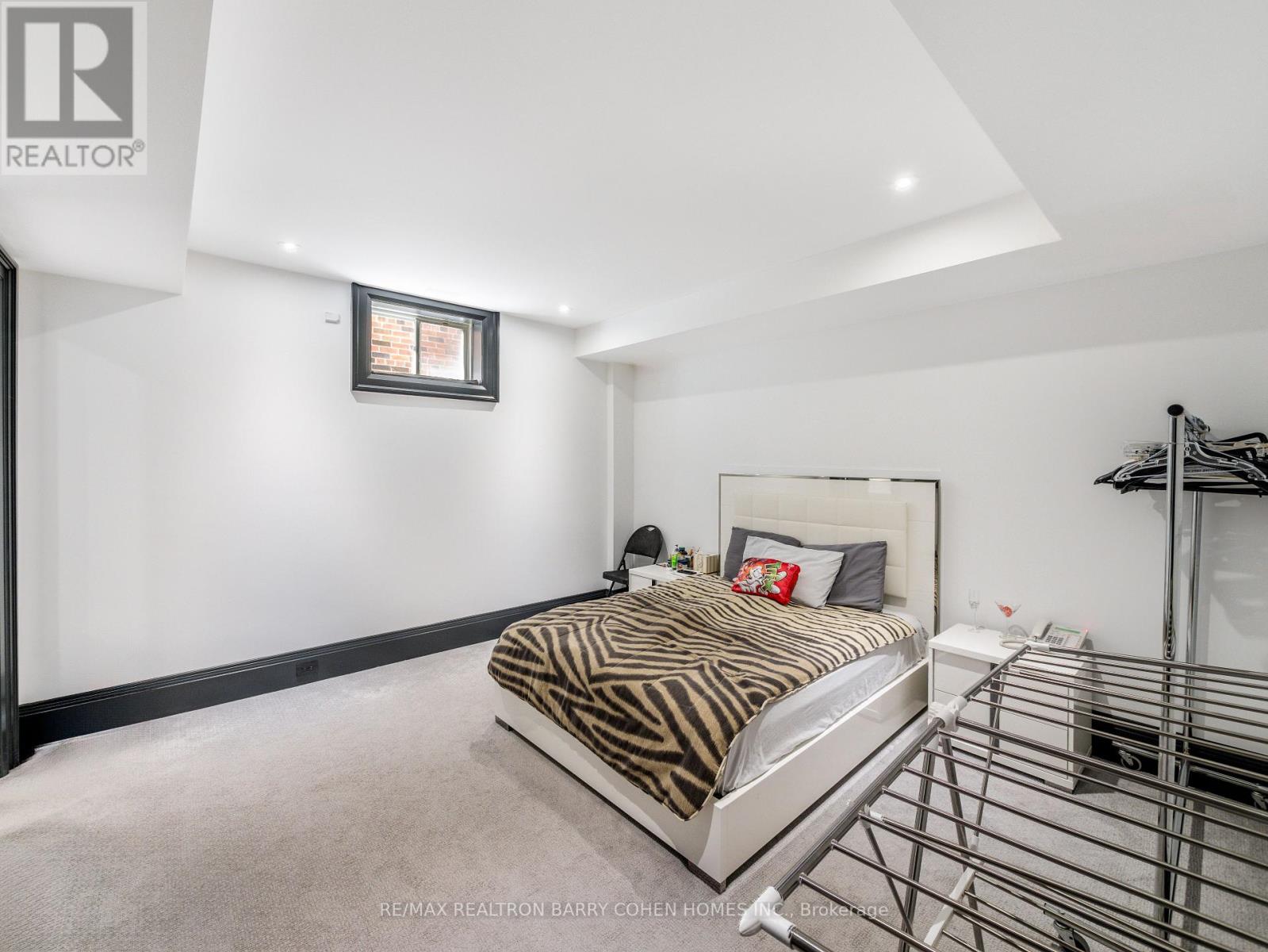 327 Cortleigh Boulevard, Toronto, Ontario  M5N 1R2 - Photo 43 - C12450201