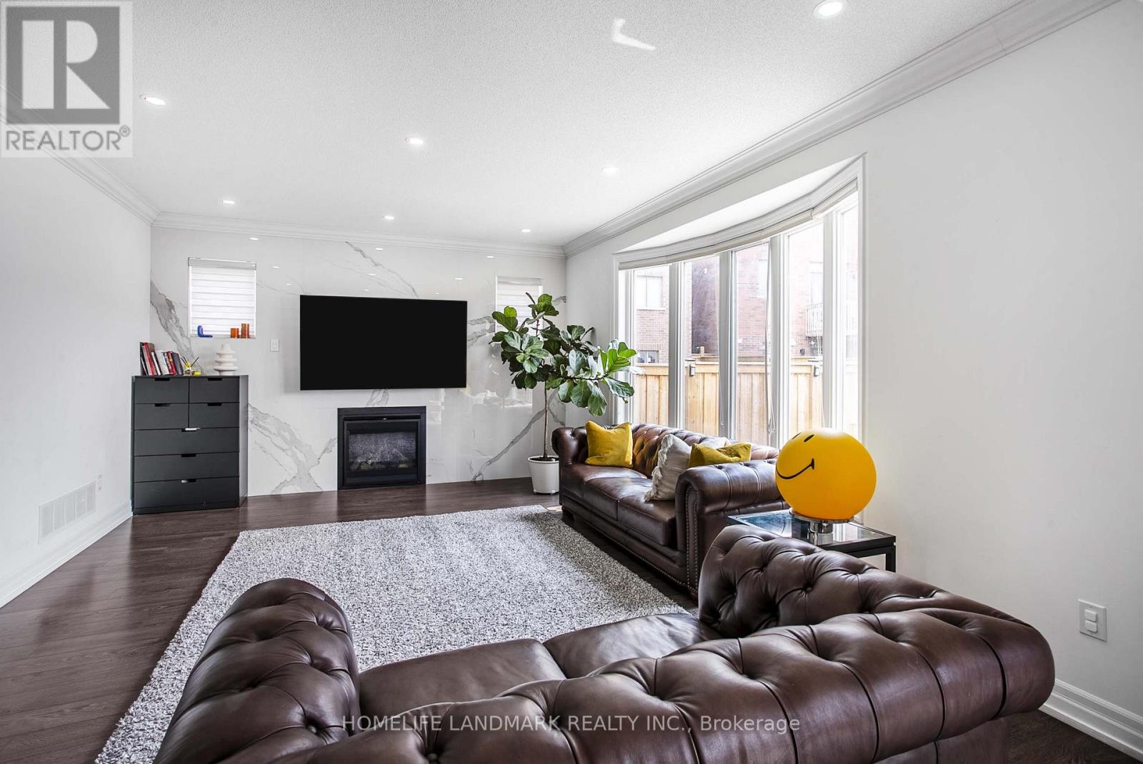 6 Cloverridge Avenue, East Gwillimbury, Ontario  L9N 0V3 - Photo 11 - N12435415