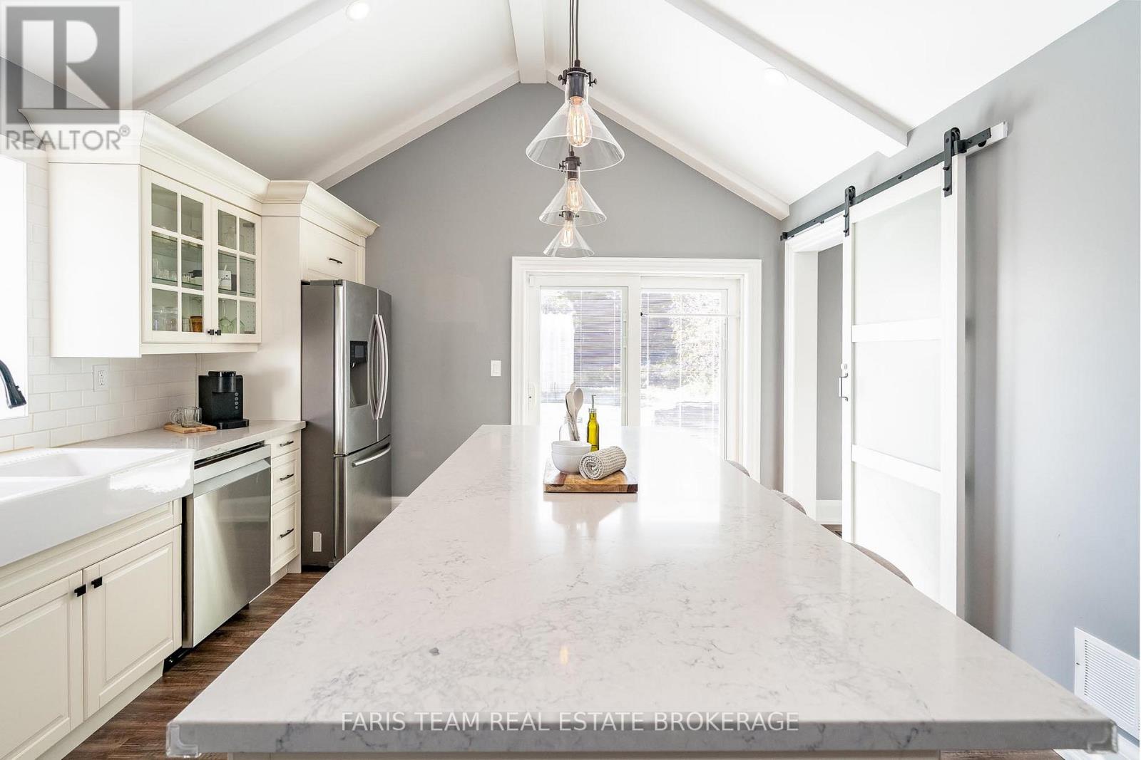3740 Simcoe County Road 27, Bradford West Gwillimbury, Ontario  L3Z 3X2 - Photo 5 - N12452174