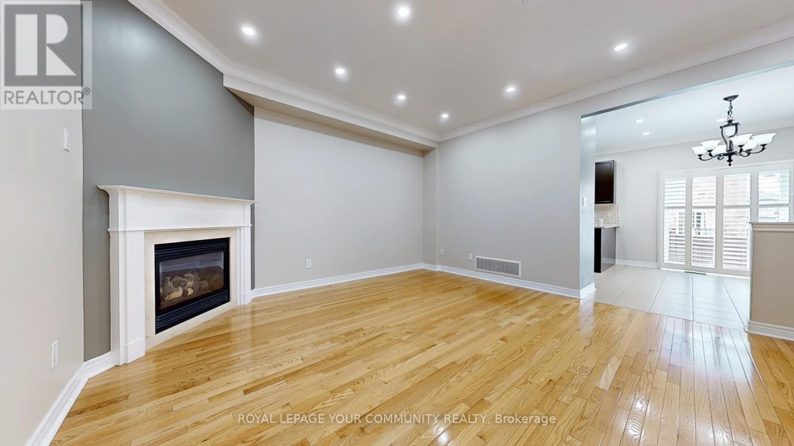 92 Laval Street, Vaughan, Ontario  L4H 0P2 - Photo 6 - N12452176