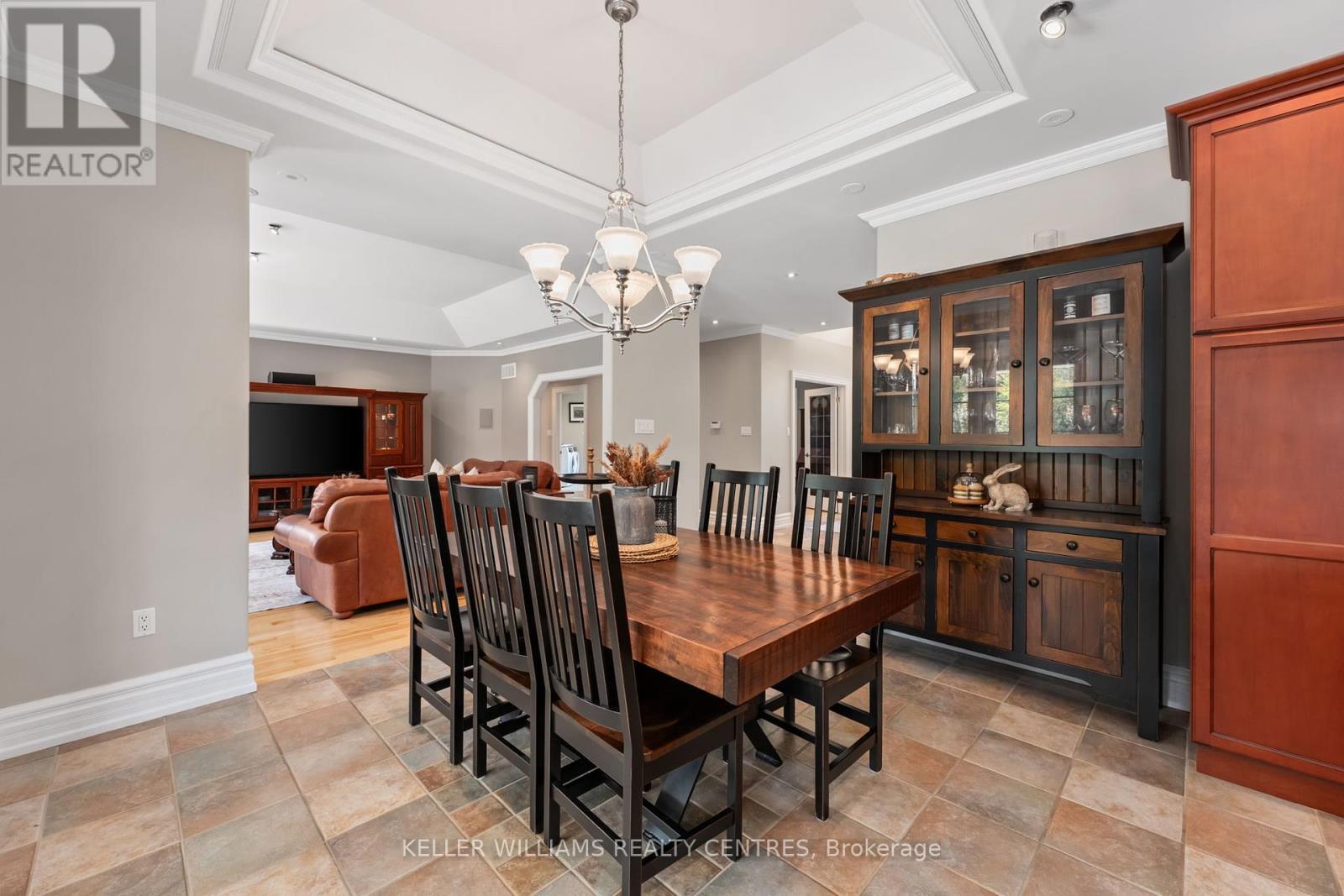 6871 Black River Road, Georgina, Ontario  L0E 1R0 - Photo 13 - N12452189