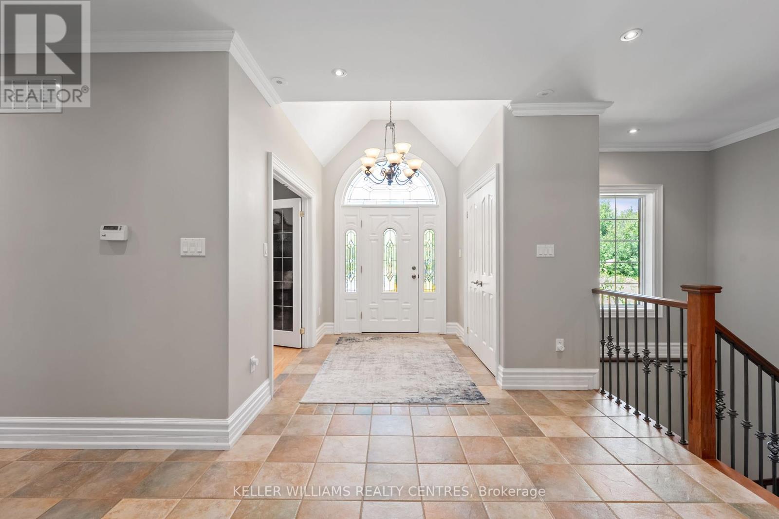 6871 Black River Road, Georgina, Ontario  L0E 1R0 - Photo 4 - N12452189