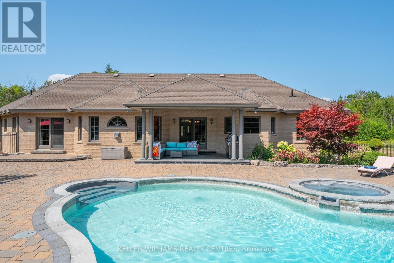 6871 Black River Road, Georgina, Ontario  L0E 1R0 - Photo 40 - N12452189