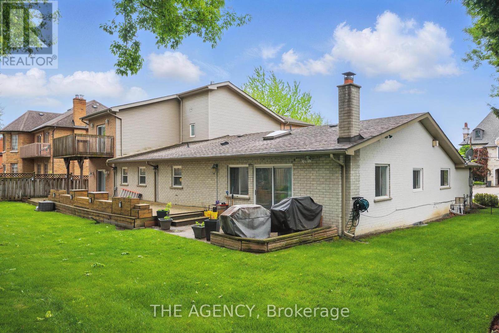 55 Denham Drive, Richmond Hill, Ontario  L4C 6H8 - Photo 37 - N12452192