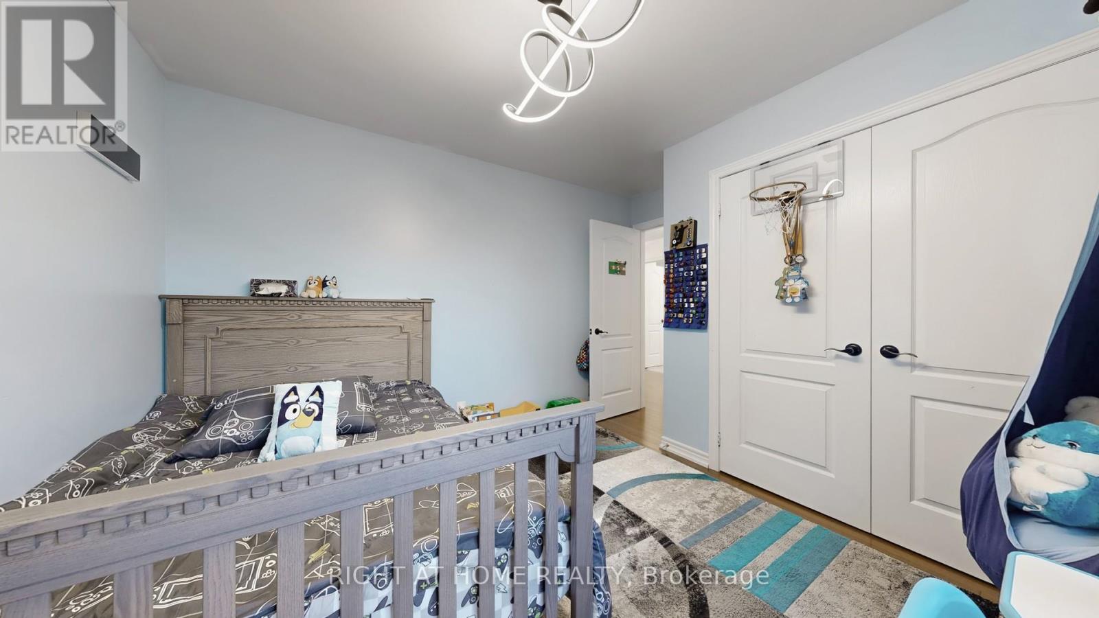 110 Thatcher Crescent, East Gwillimbury, Ontario  L9N 0B9 - Photo 26 - N12452208