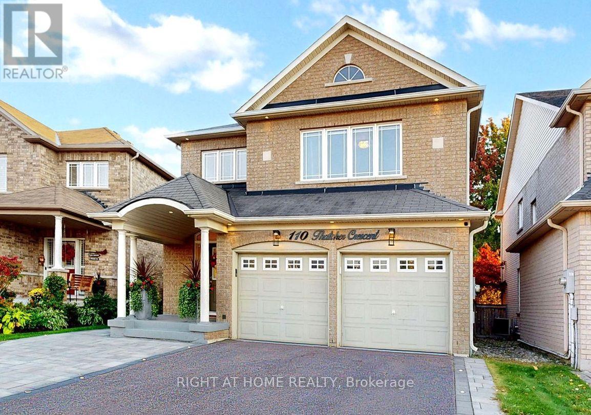 110 Thatcher Crescent, East Gwillimbury, Ontario  L9N 0B9 - Photo 4 - N12452208