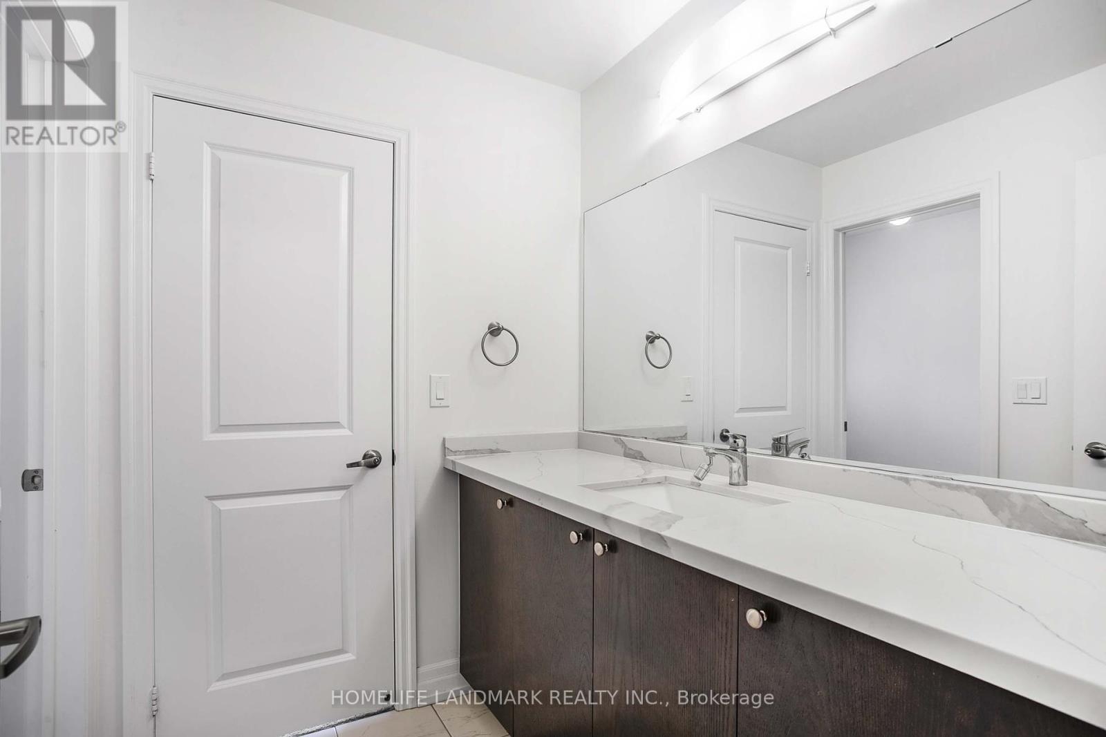 6 Cloverridge Avenue, East Gwillimbury, Ontario  L9N 0V3 - Photo 29 - N12435415