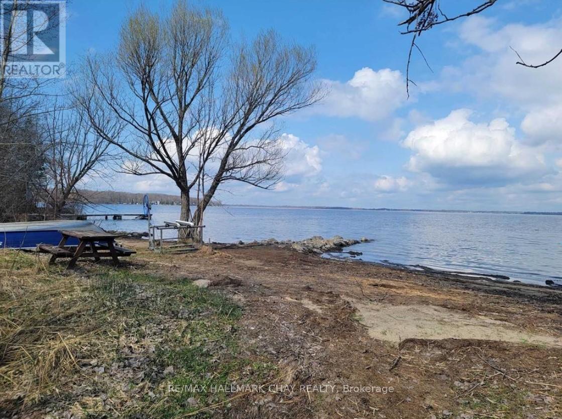 41 Bass Bay Drive, Tay, Ontario  L0K 2A0 - Photo 12 - S12396247