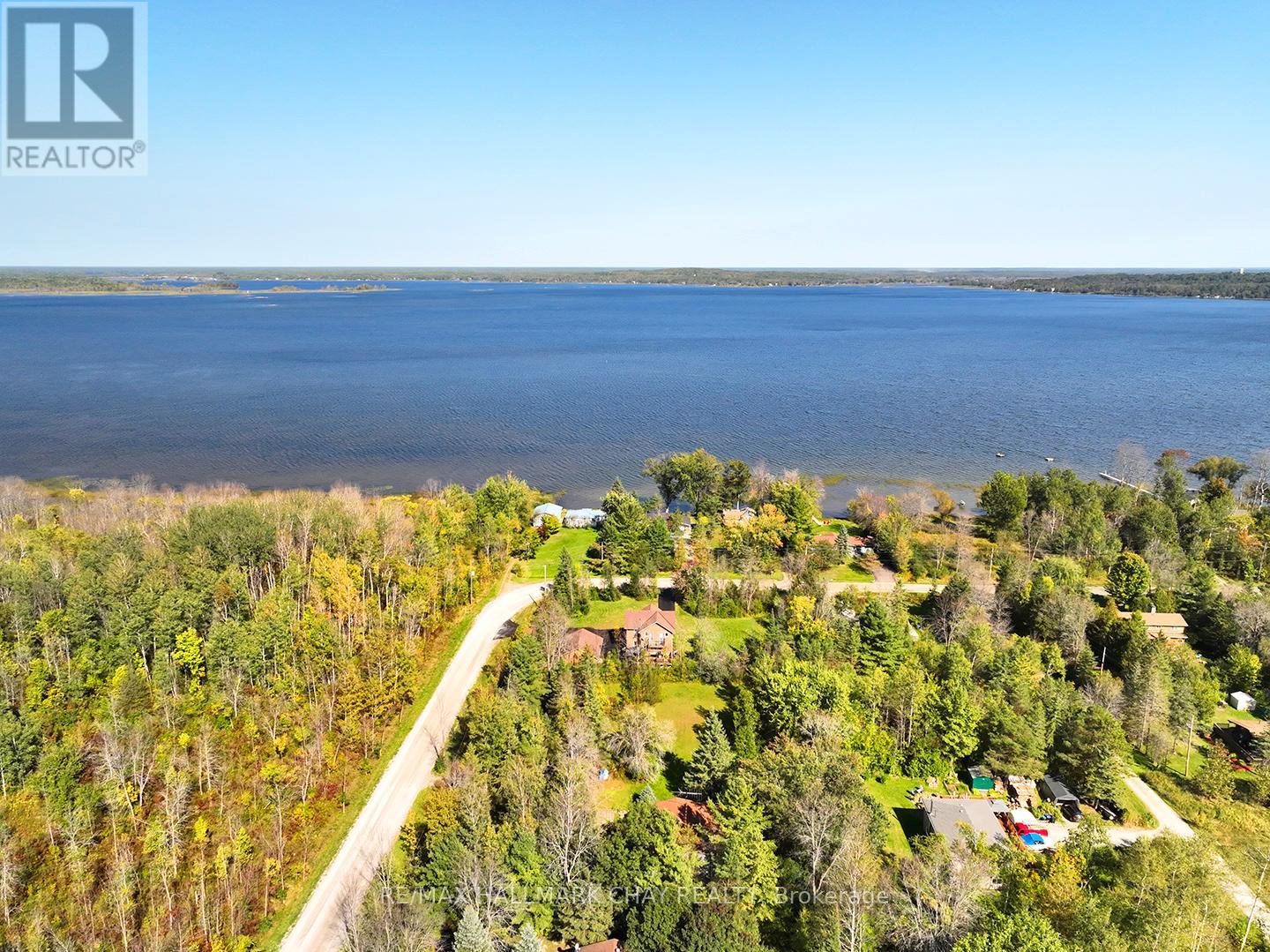 41 Bass Bay Drive, Tay, Ontario  L0K 2A0 - Photo 10 - S12396247
