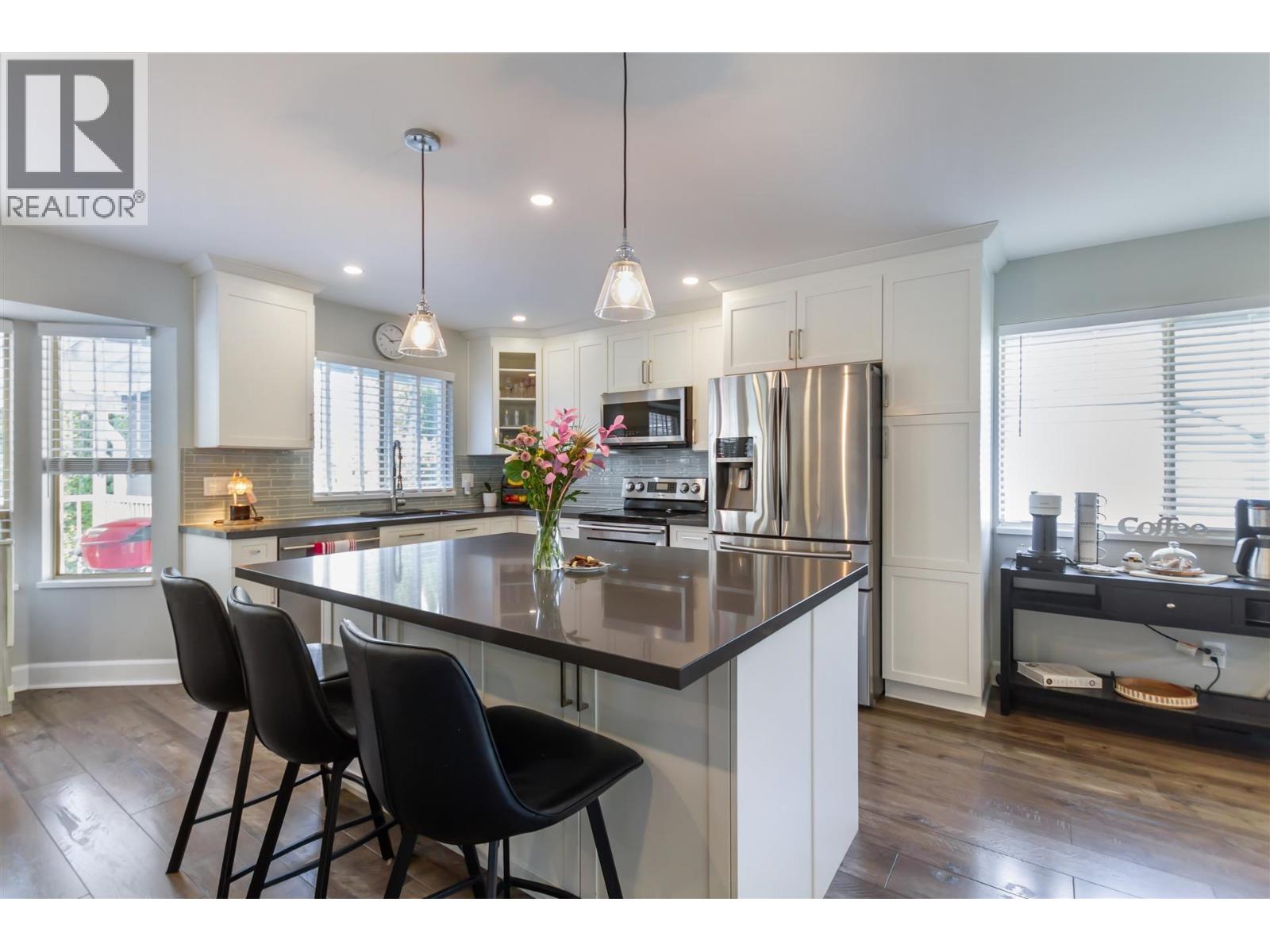 23675 108 Loop, Maple Ridge, British Columbia  V2W 1B2 - Photo 5 - R3056648