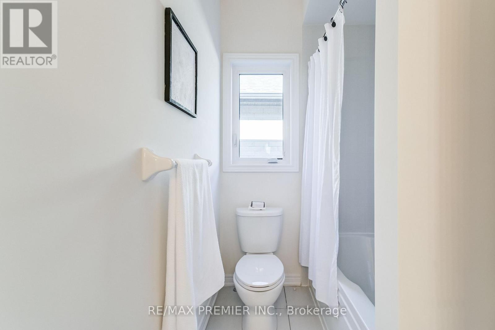 222 Mckean Drive, Whitchurch-Stouffville, Ontario  L4A 5C2 - Photo 31 - N12197157