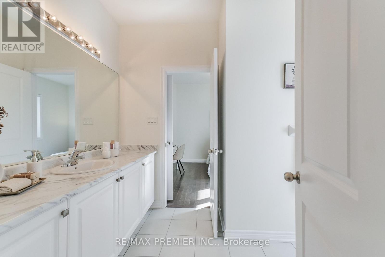 222 Mckean Drive, Whitchurch-Stouffville, Ontario  L4A 5C2 - Photo 41 - N12197157