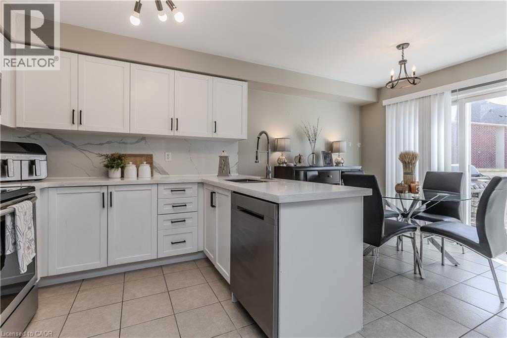 3356 Mikalda Road, Burlington, Ontario  L7M 0K9 - Photo 12 - 40777549