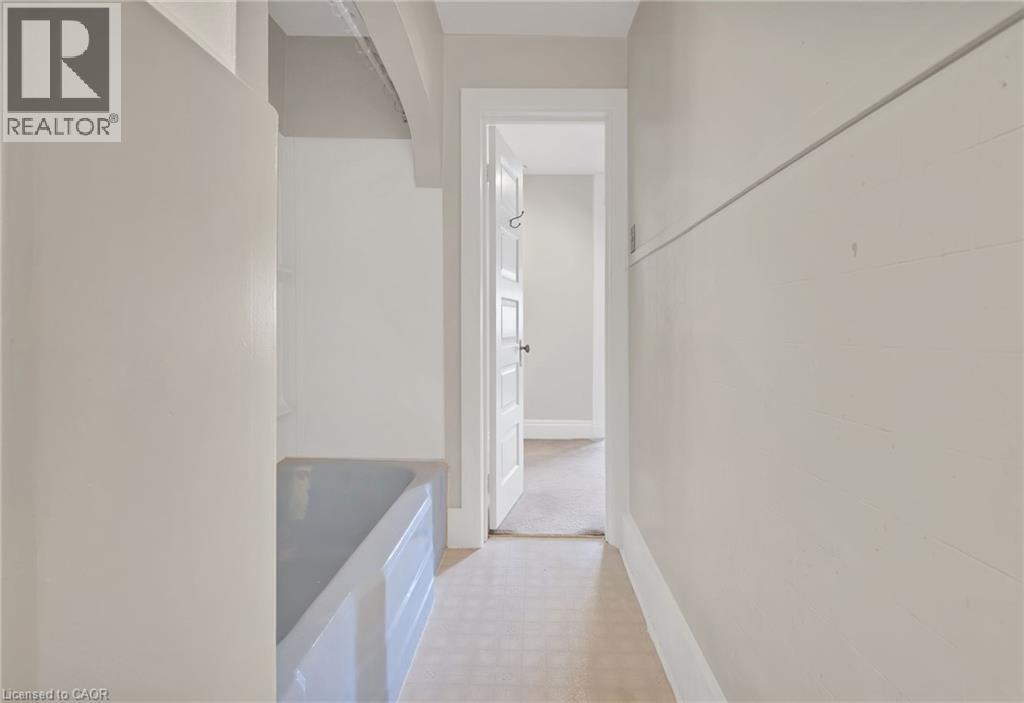 59 Regina Street N, Waterloo, Ontario  N2J 3A6 - Photo 47 - 40777416
