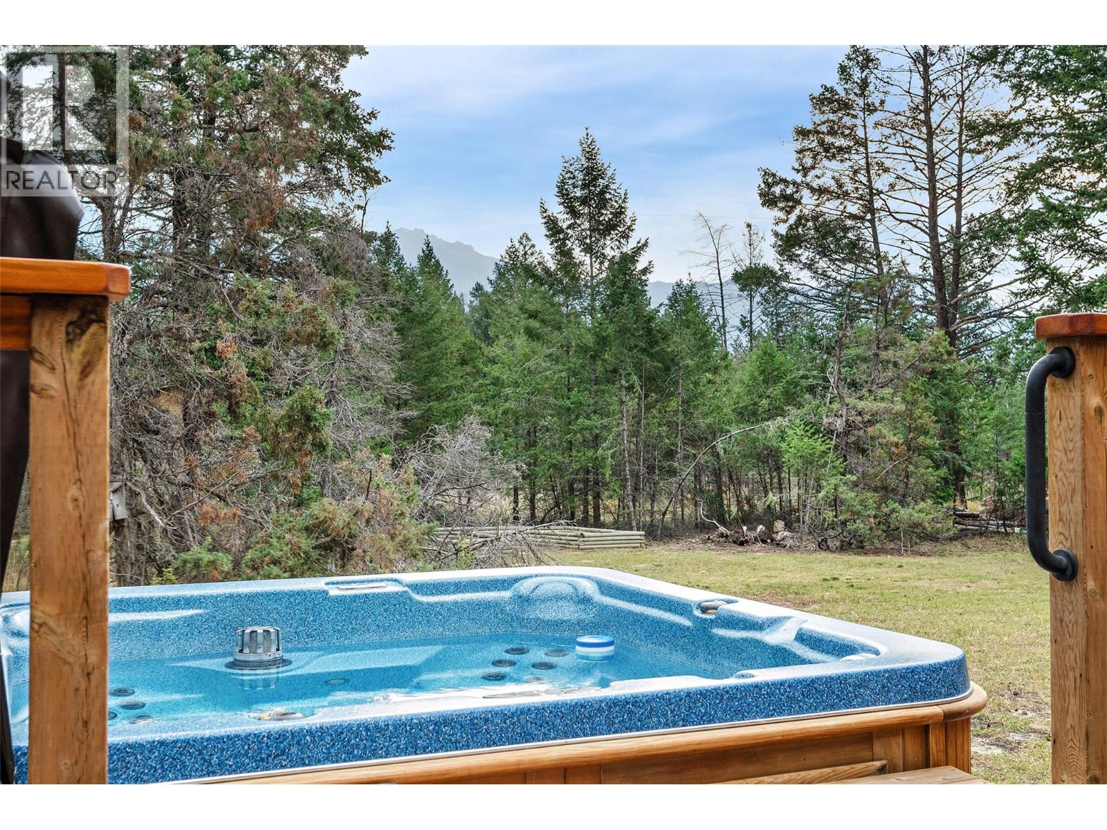 4345 Teal Road, Fairmont Hot Springs, British Columbia  V0B 1L2 - Photo 18 - 10365016