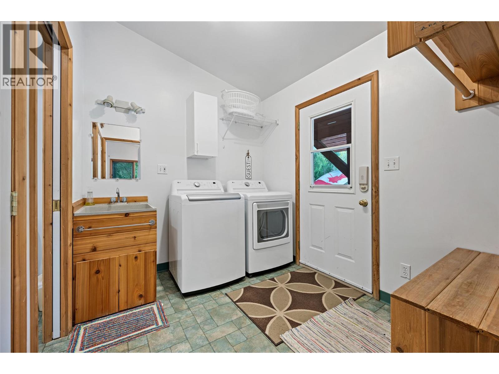 4345 Teal Road, Fairmont Hot Springs, British Columbia  V0B 1L2 - Photo 27 - 10365016