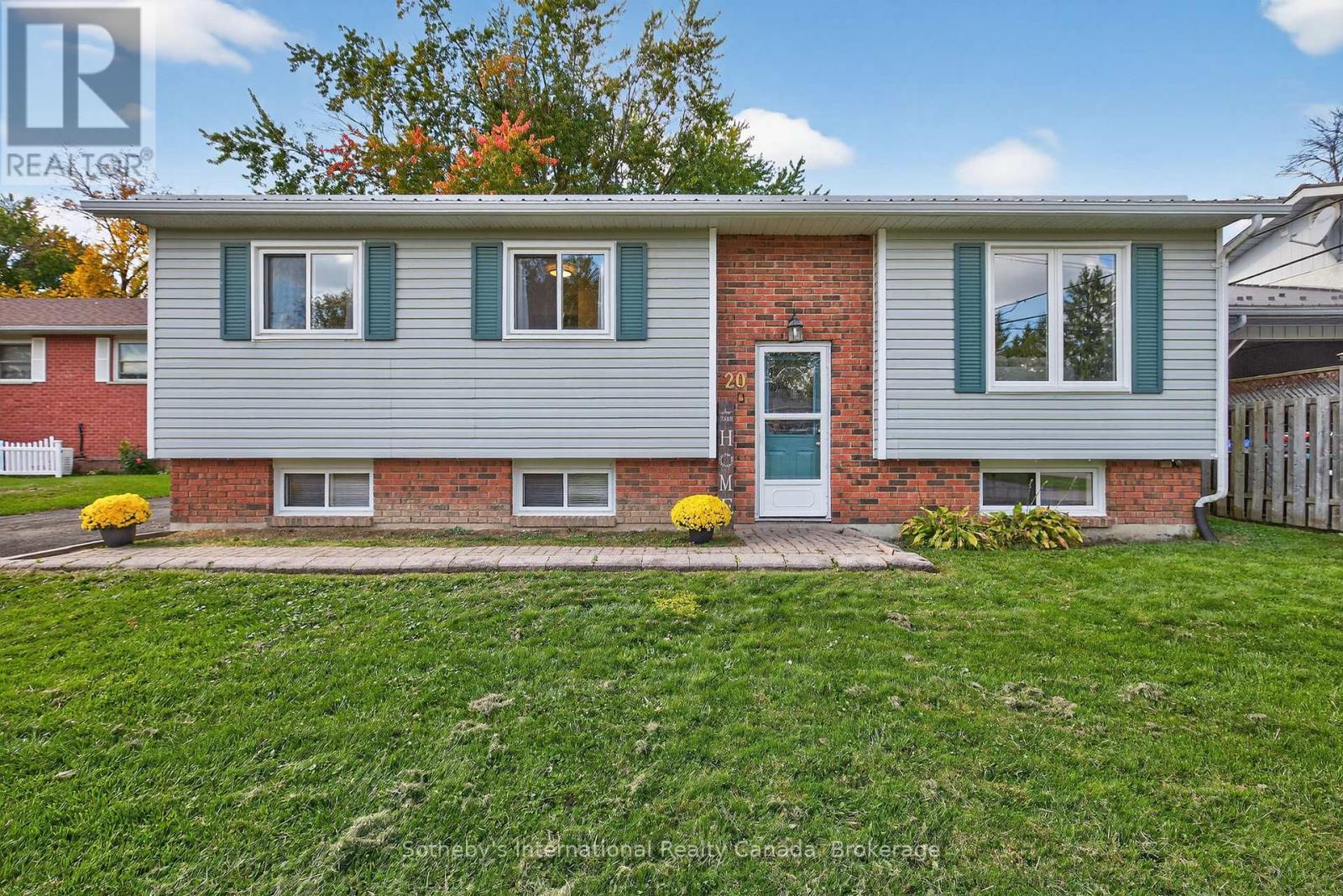 20 COMMUNITY CENTRE DRIVE, Severn, Ontario