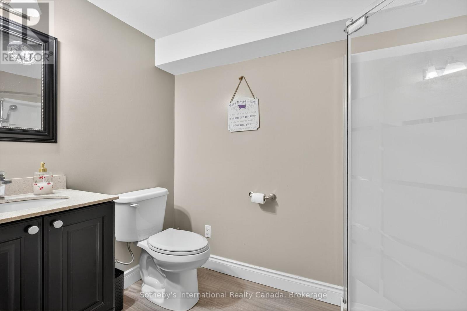 20 Community Centre Drive, Severn, Ontario  L0K 1E0 - Photo 18 - S12452274
