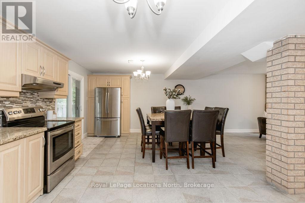 3 51st Street, Wasaga Beach, Ontario  L9Z 1X5 - Photo 16 - S12452277