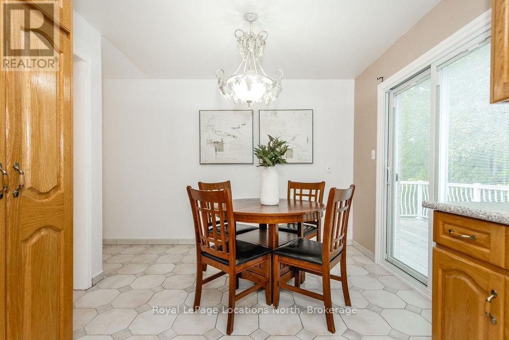 3 51st Street, Wasaga Beach, Ontario  L9Z 1X5 - Photo 7 - S12452277