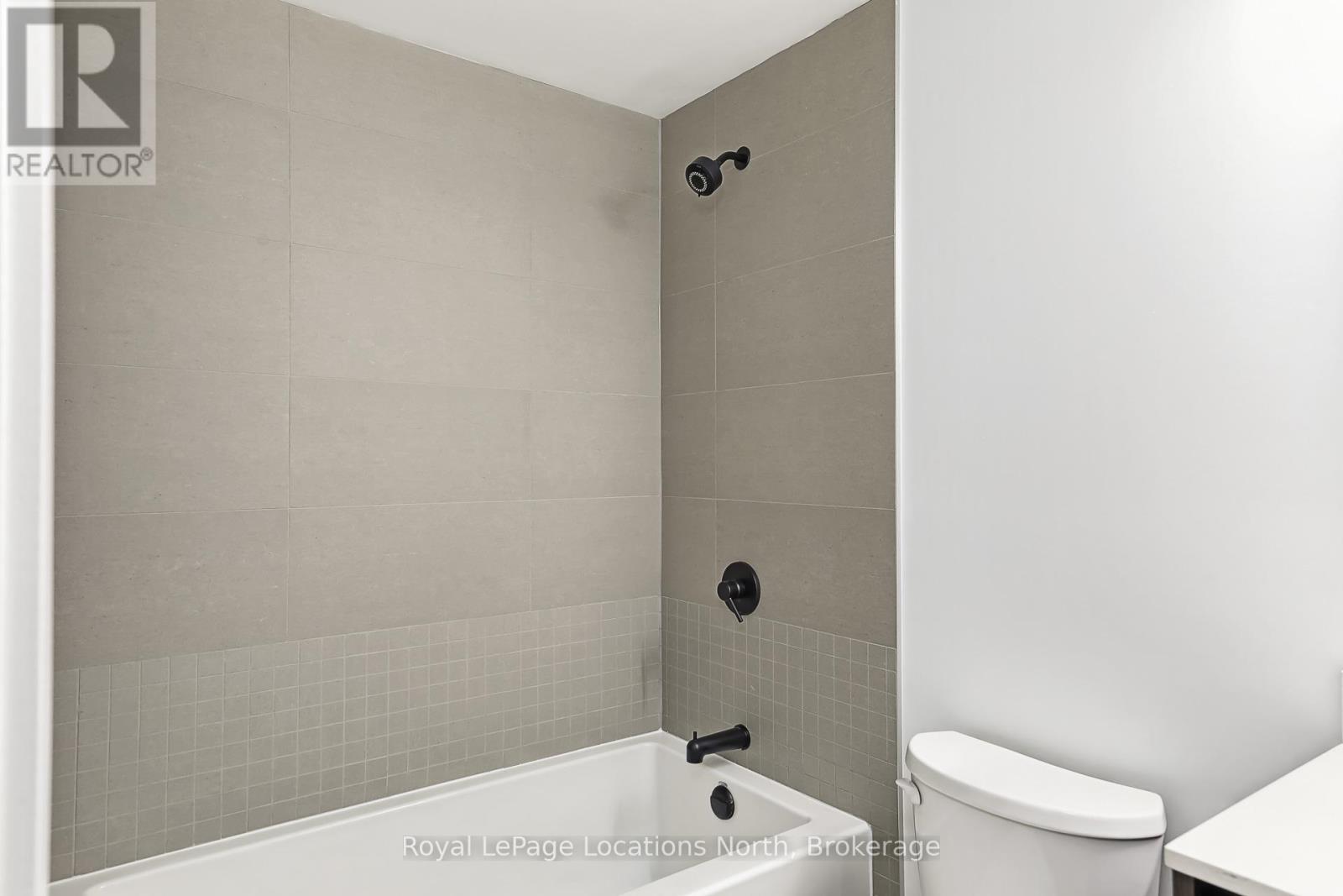 203 - 31 Huron Street, Collingwood, Ontario  L9Y 5T7 - Photo 12 - S12452320