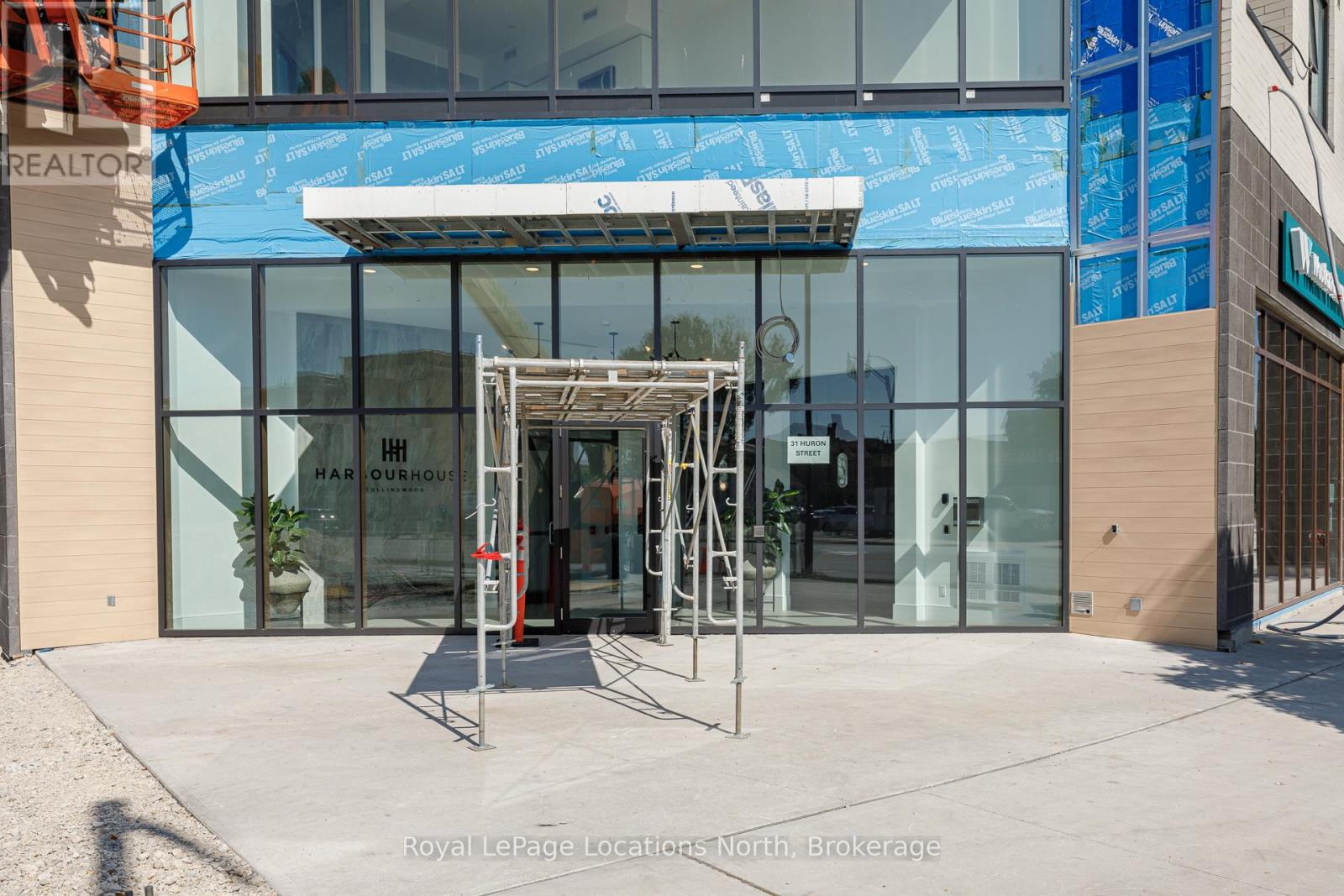 203 - 31 Huron Street, Collingwood, Ontario  L9Y 5T7 - Photo 3 - S12452320