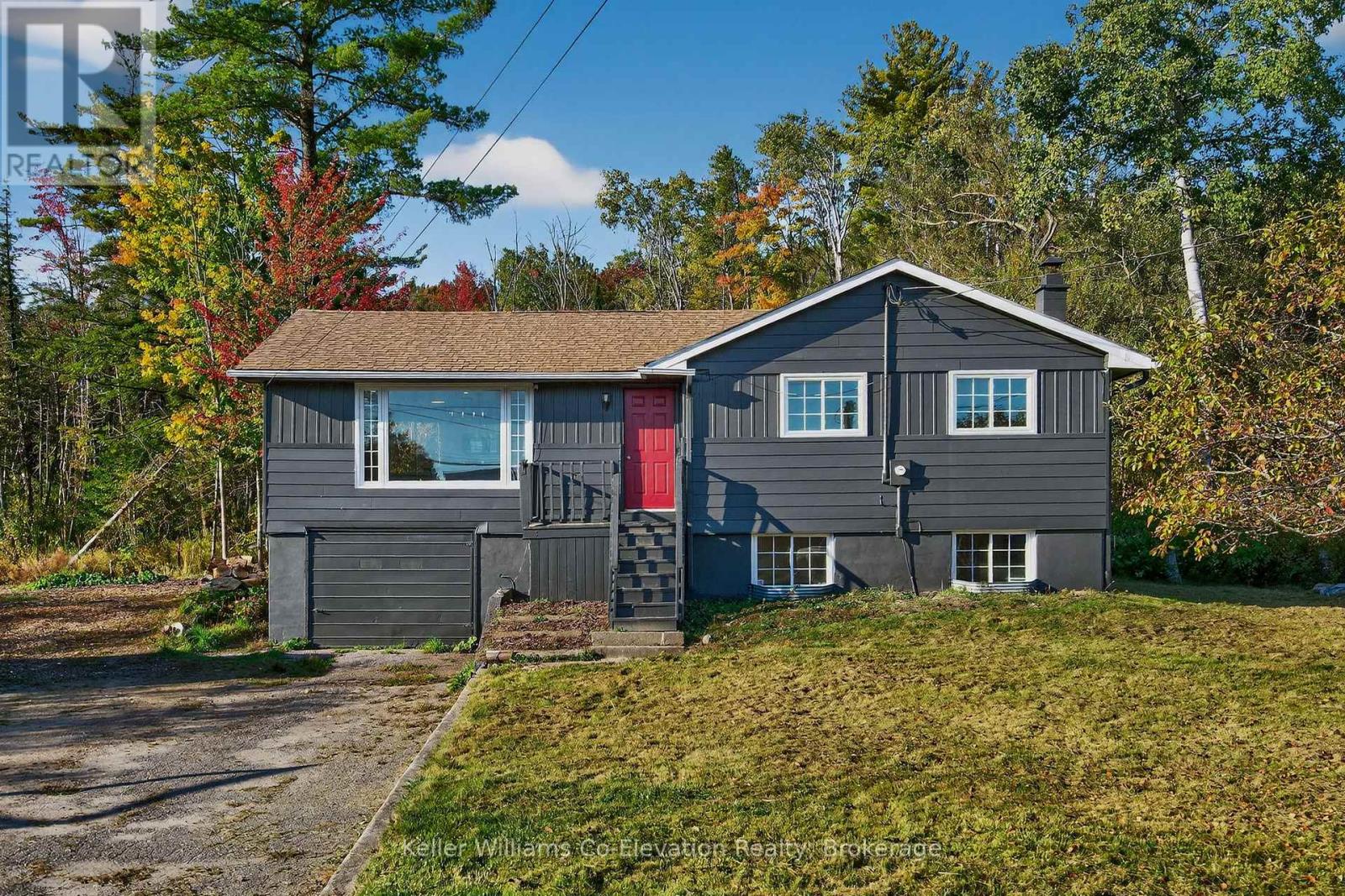 556 CHAMPLAIN ROAD, Tiny, Ontario