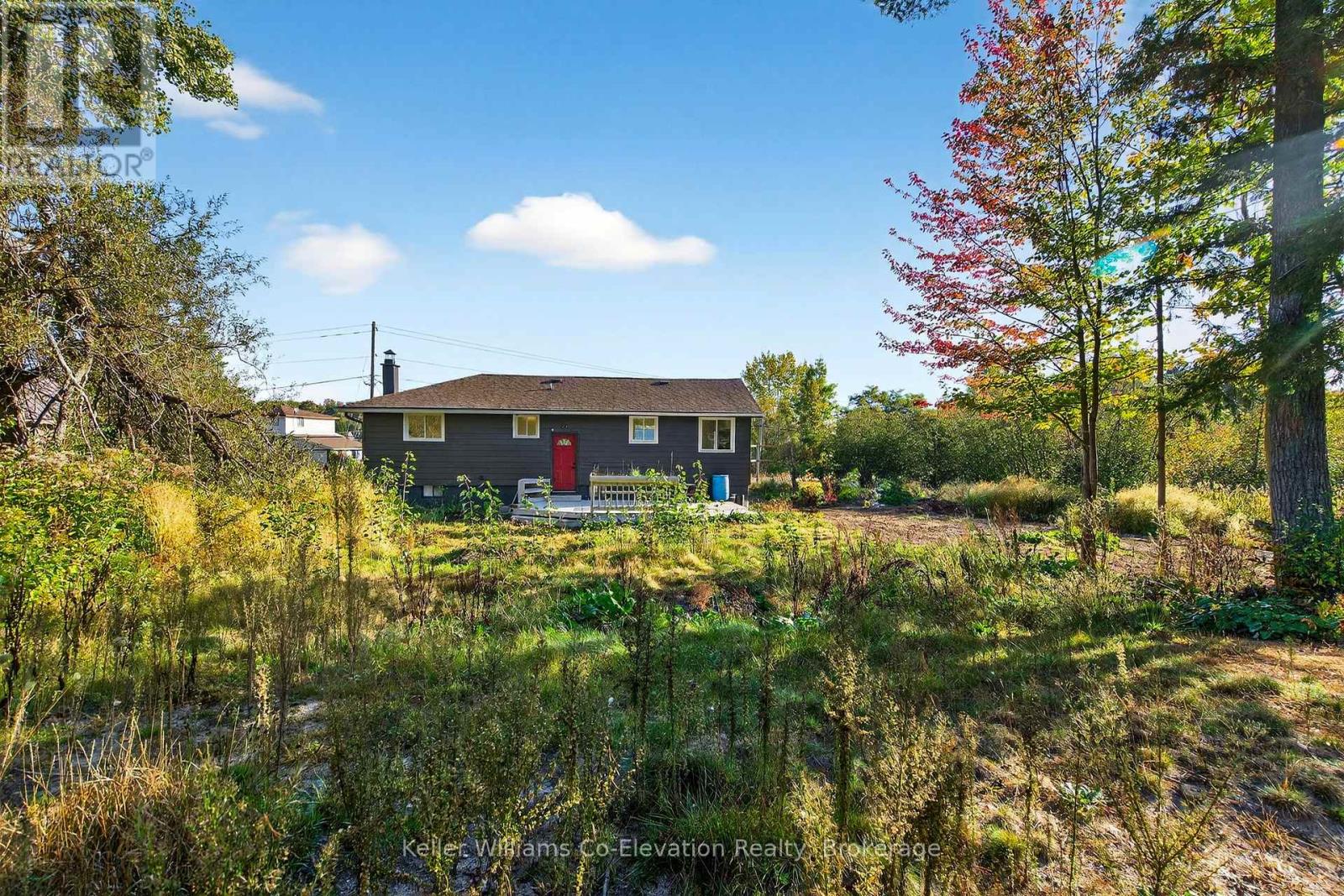 556 Champlain Road, Tiny, Ontario  L9M 0C2 - Photo 23 - S12452331