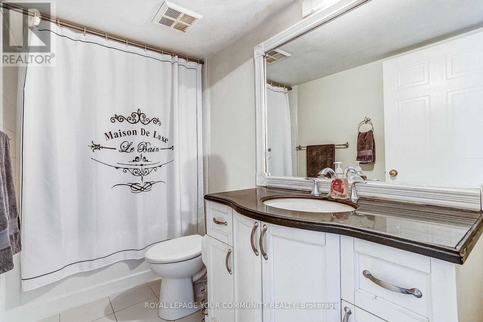 1208 - 350 Webb Drive, Mississauga, Ontario  L5B 3W4 - Photo 5 - W12452164