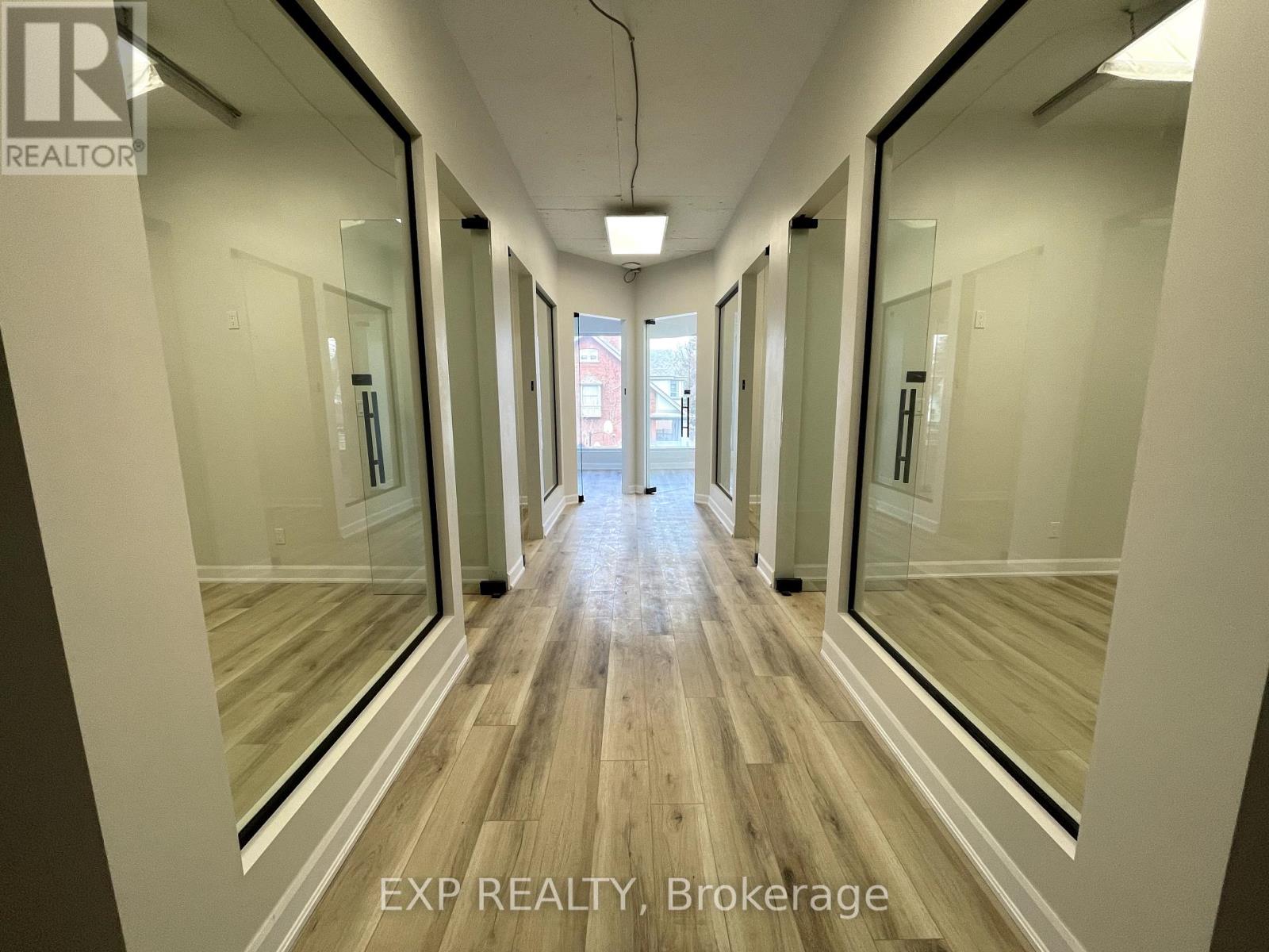 205-4a - 230 Lakeshore Road E, Mississauga, Ontario  L5G 1G7 - Photo 4 - W12452180