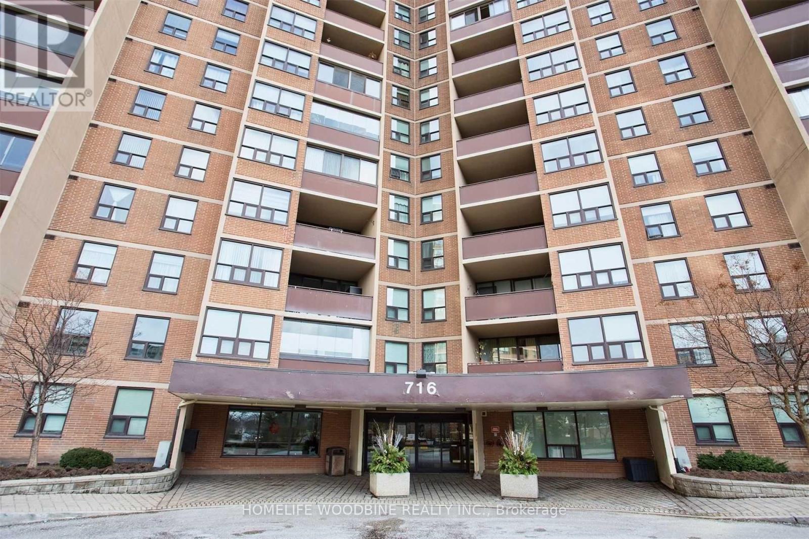 906 (Room) - 716 The West Mall, Toronto, Ontario  M9C 4X5 - Photo 1 - W12452220