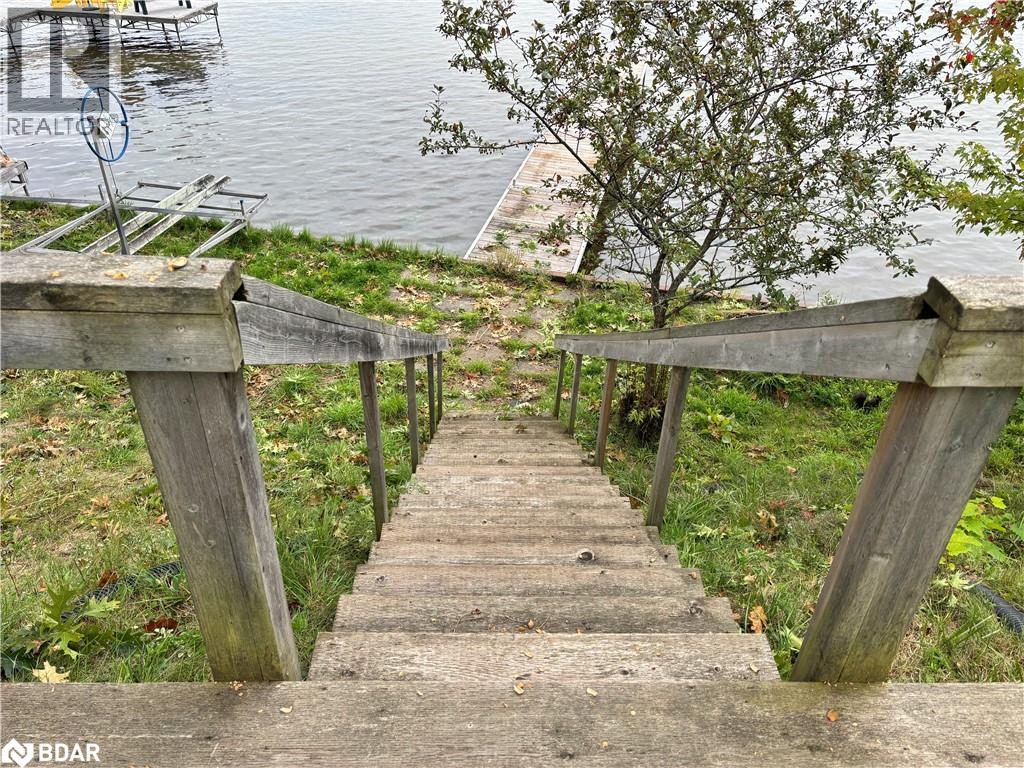 2999 Lakeside Drive, Washago, Ontario  L3V 6H3 - Photo 24 - 40773254