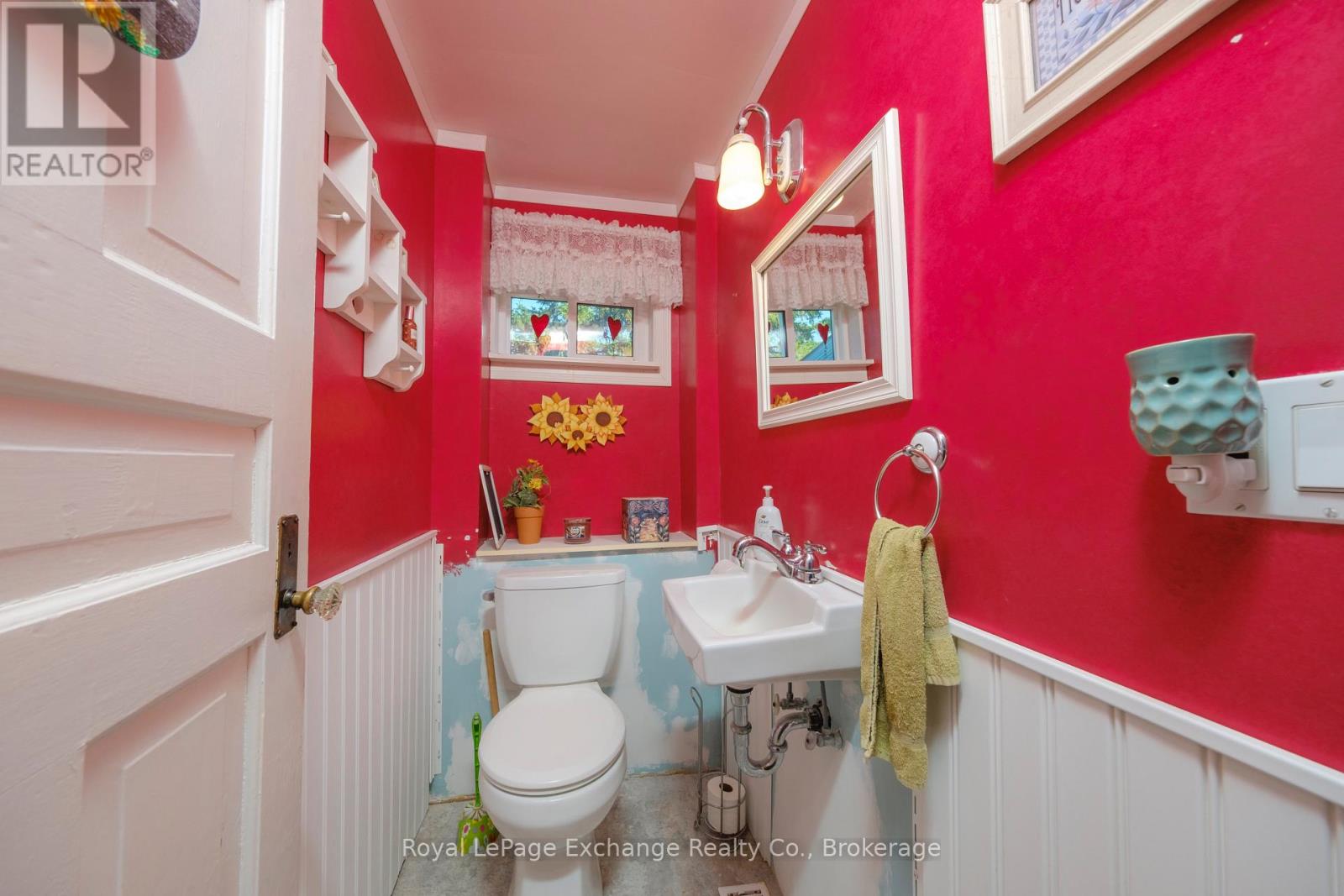 3898 Bruce Rd 6 Road, Huron-Kinloss, Ontario  N0G 2R0 - Photo 15 - X12452237