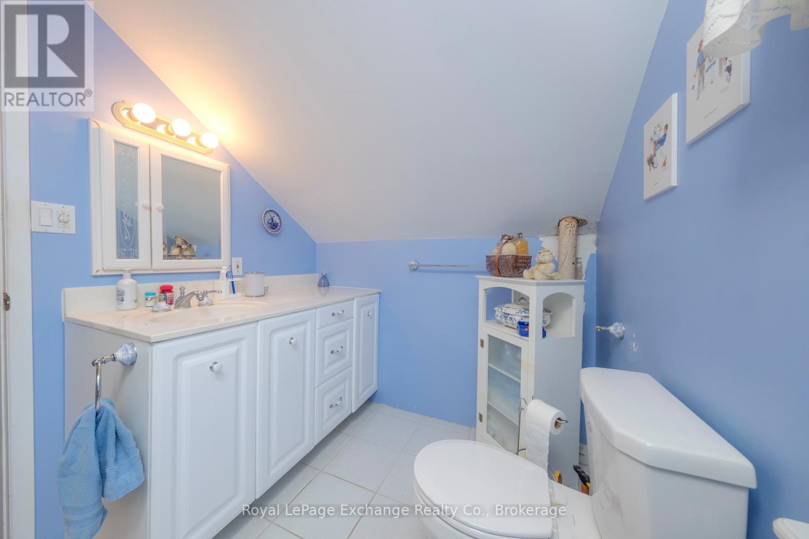 3898 Bruce Rd 6 Road, Huron-Kinloss, Ontario  N0G 2R0 - Photo 17 - X12452237