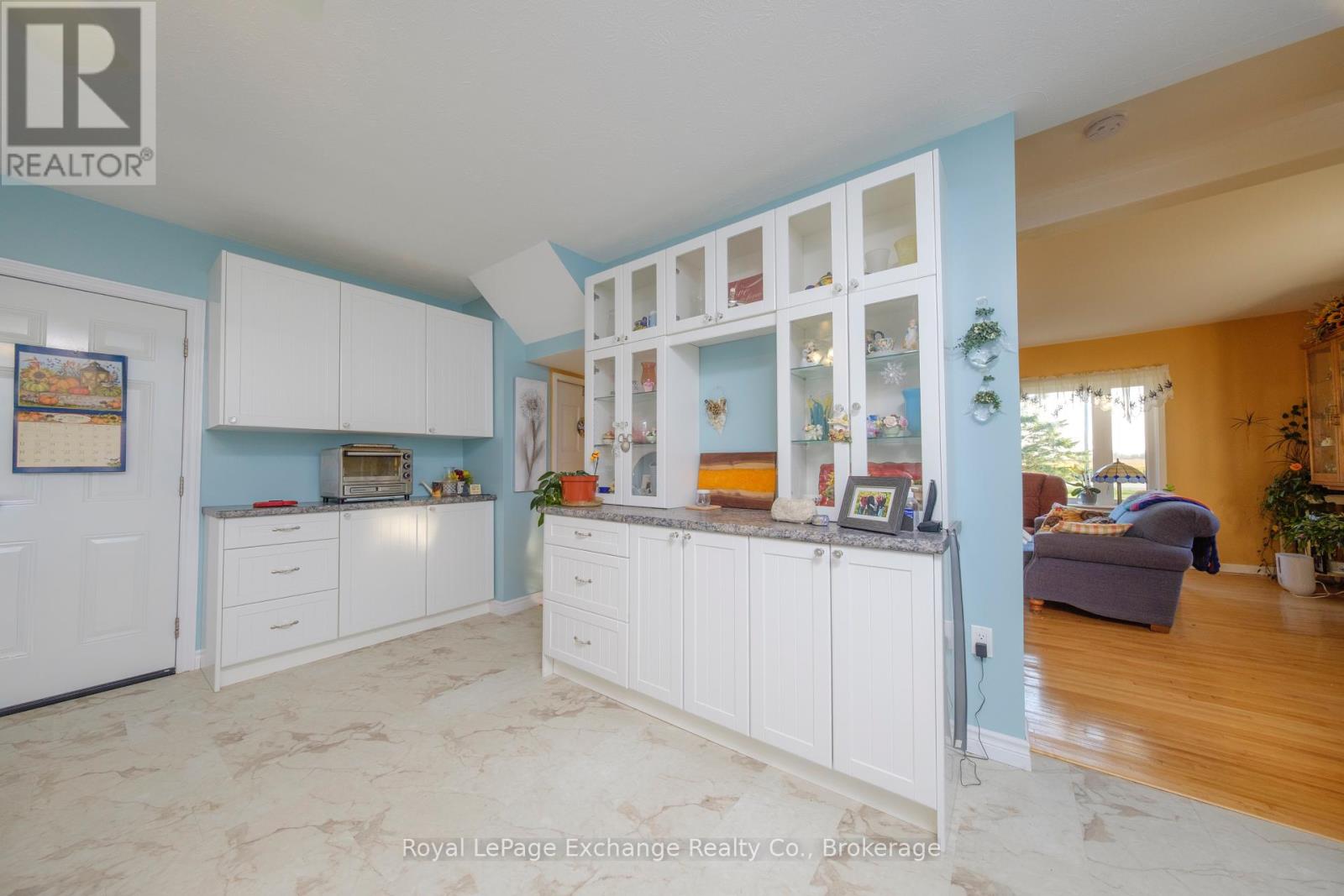 3898 Bruce Rd 6 Road, Huron-Kinloss, Ontario  N0G 2R0 - Photo 8 - X12452237