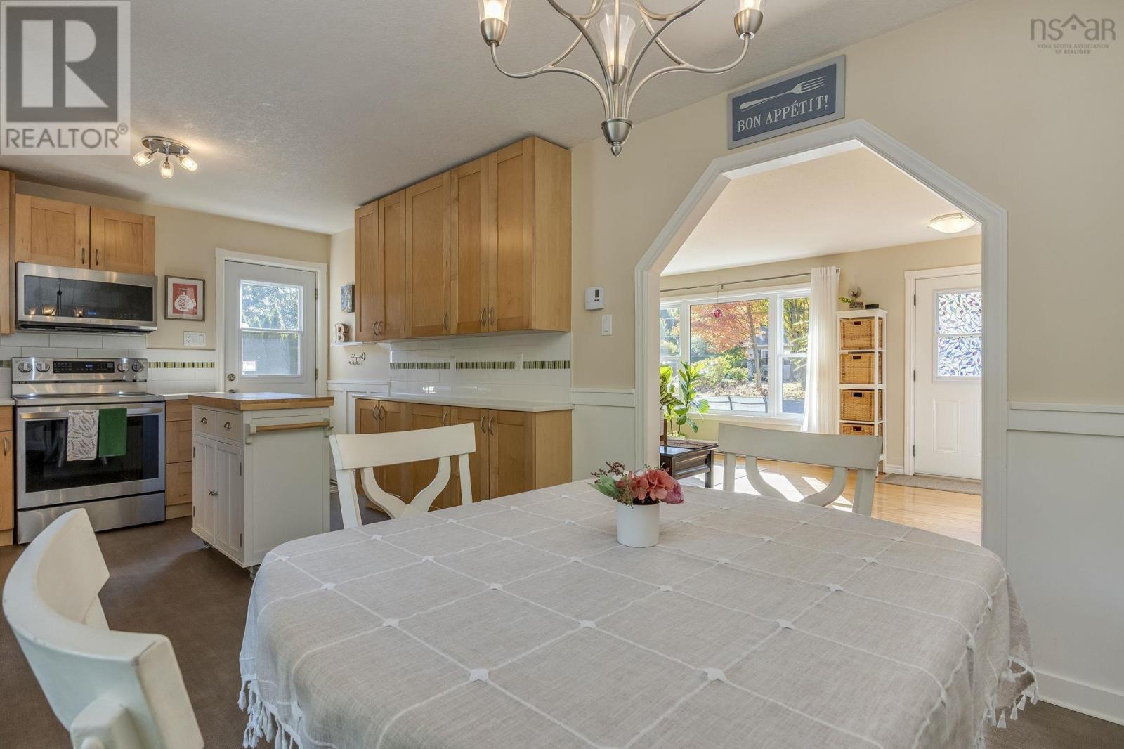15 Thomas Street, Berwick, Nova Scotia  B0P 1E0 - Photo 5 - 202525413