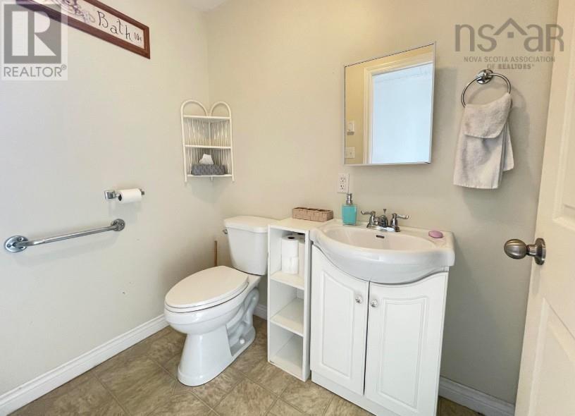 319 Cockburn Street, New Waterford, Nova Scotia  B1J 4J8 - Photo 13 - 202525436