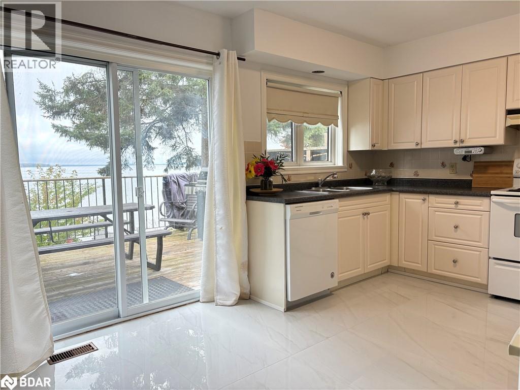 2999 Lakeside Drive, Washago, Ontario  L3V 6H3 - Photo 7 - 40773278