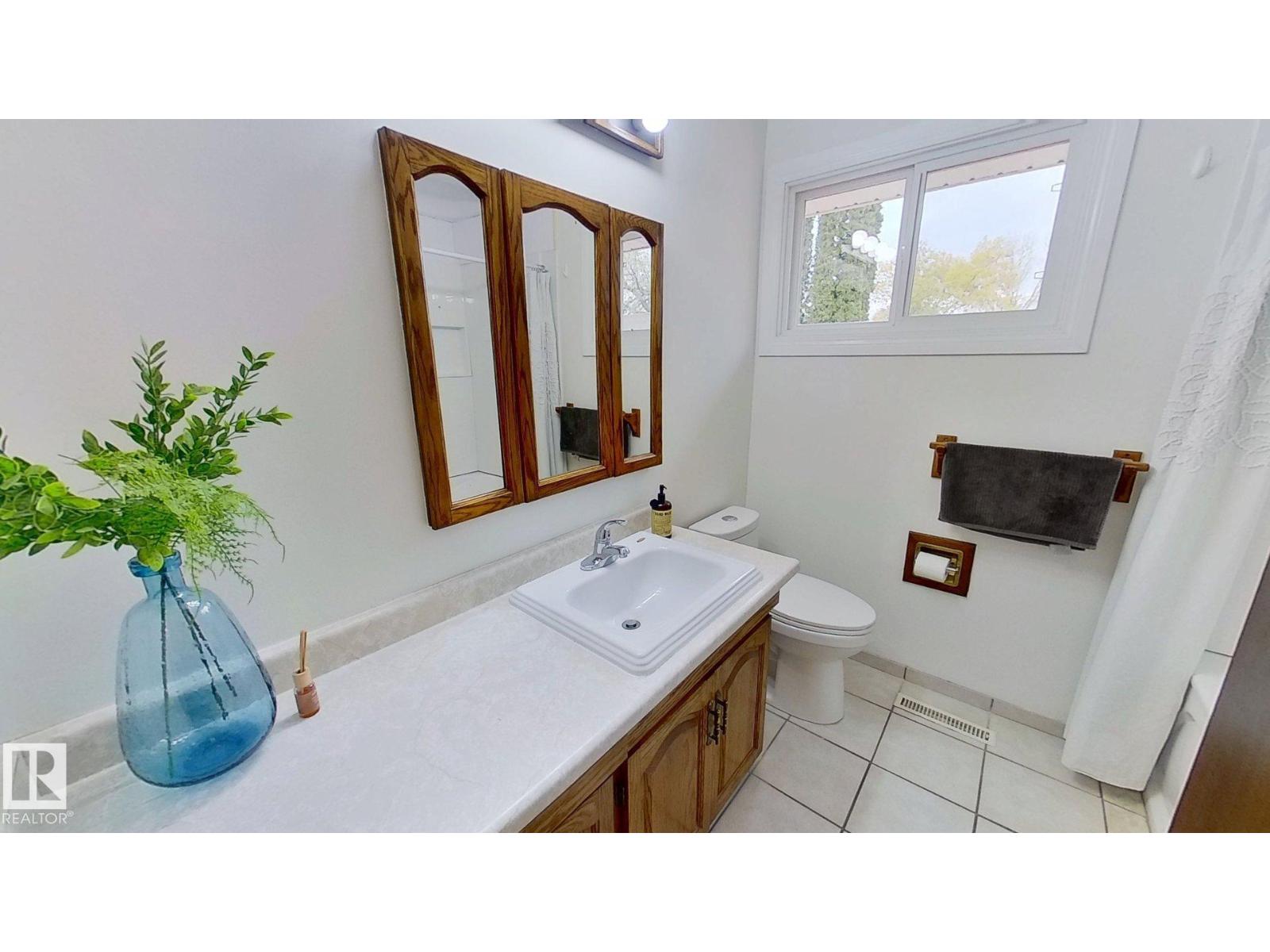 14811 61a St Nw, Edmonton, Alberta  T5A 2A7 - Photo 12 - E4461333