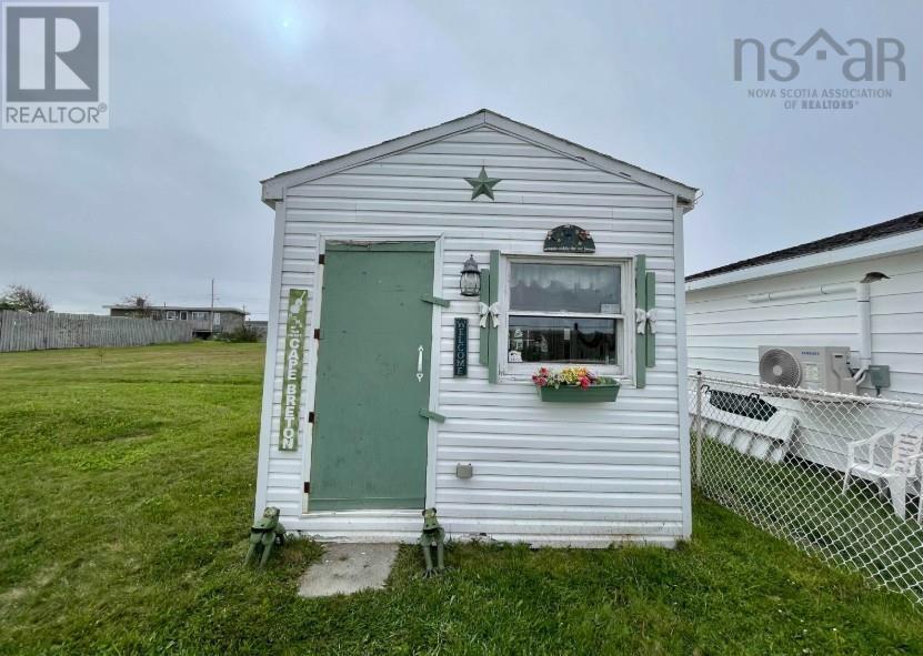 319 Cockburn Street, New Waterford, Nova Scotia  B1J 4J8 - Photo 34 - 202525436