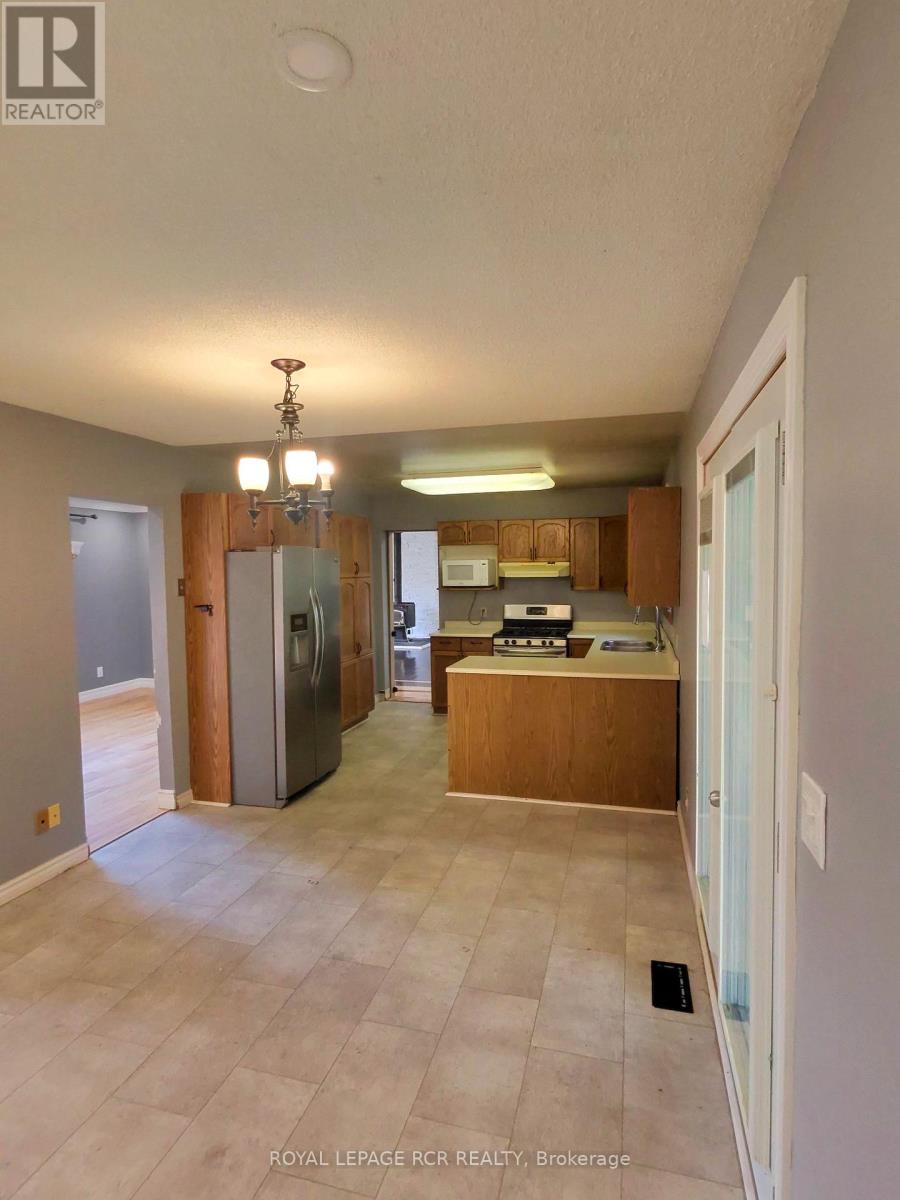5 Church Street, Amaranth, Ontario  L9W 3Z1 - Photo 2 - X12452168